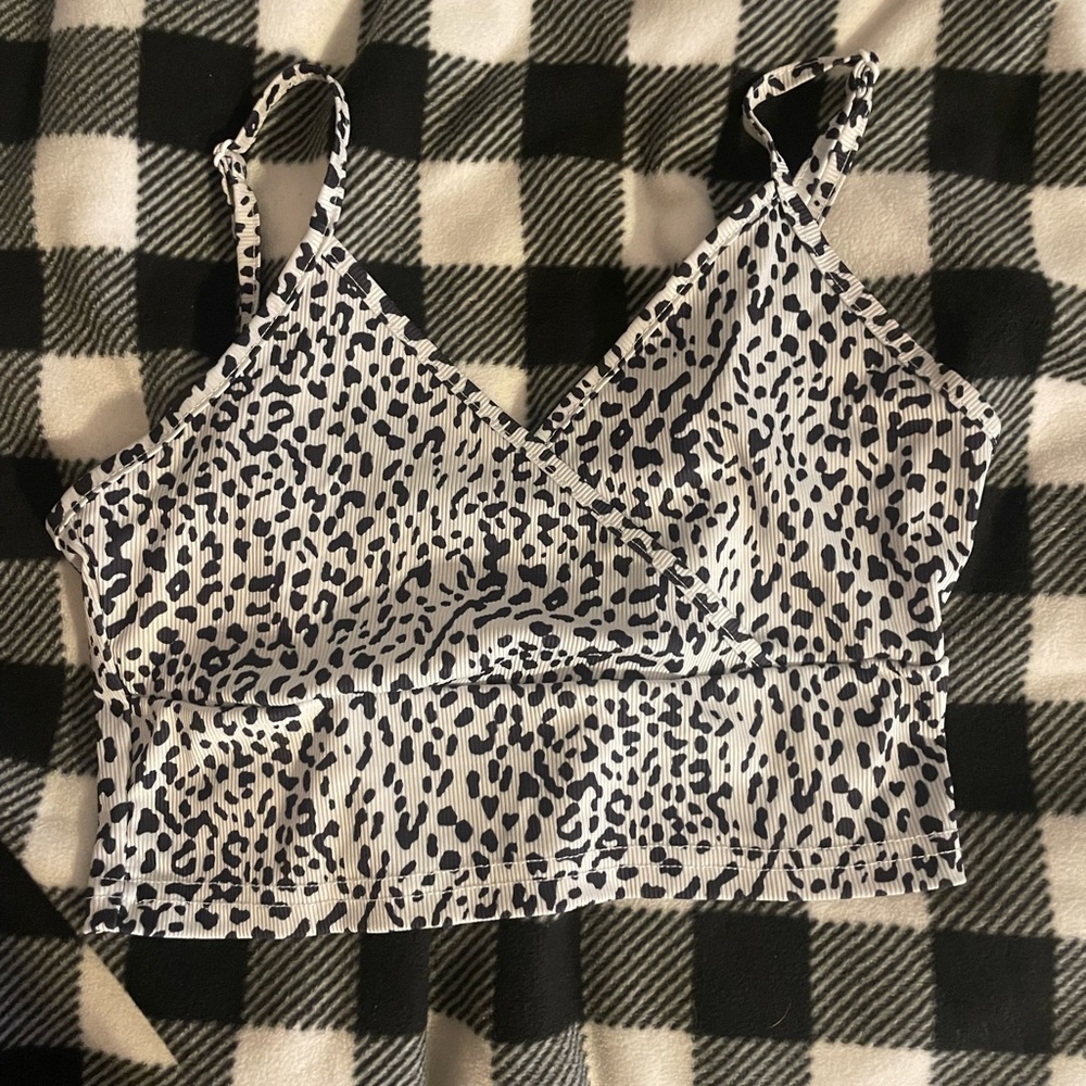 Black and white crop top